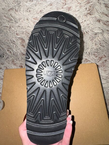 UGG Tazz negri noi.